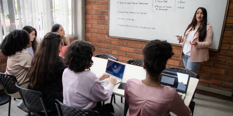 Estudiantes en la Universidad de Medellín