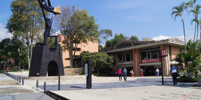 72-años-UdeMedellin