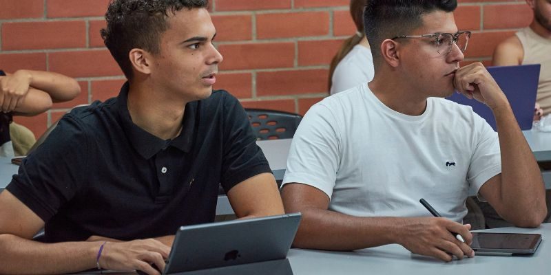 Estudiantes en la Universidad de Medellín