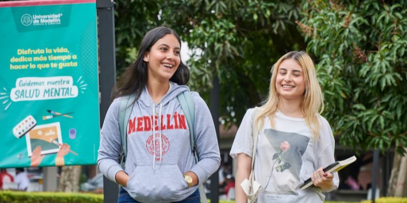 Estudiantes Universidad de Medellín