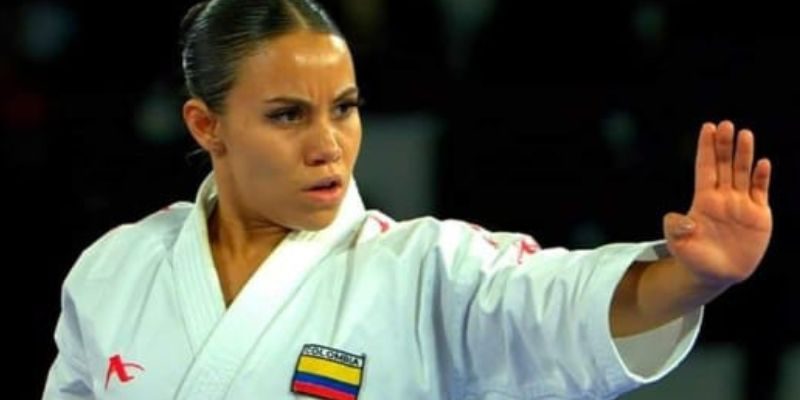 Leidy Castaño, estudiante de primer semestre de Negocios Internacionales, obtuvo la medalla de plata