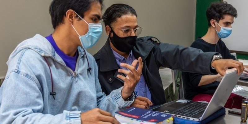 estudiantes derecho (2)